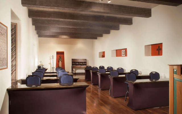 Hilton Santa Fe Historic Plaza