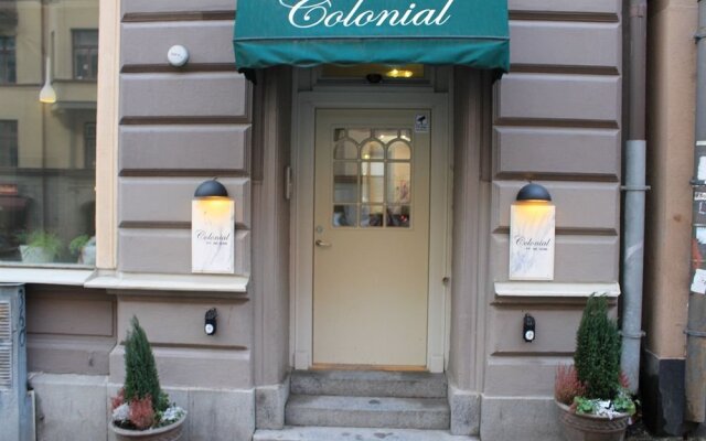 Colonial Hotel