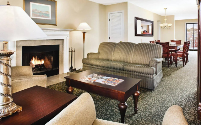 Club Wyndham Newport Onshore