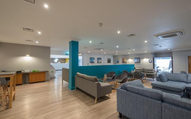 Holiday Inn Swindon by IHG