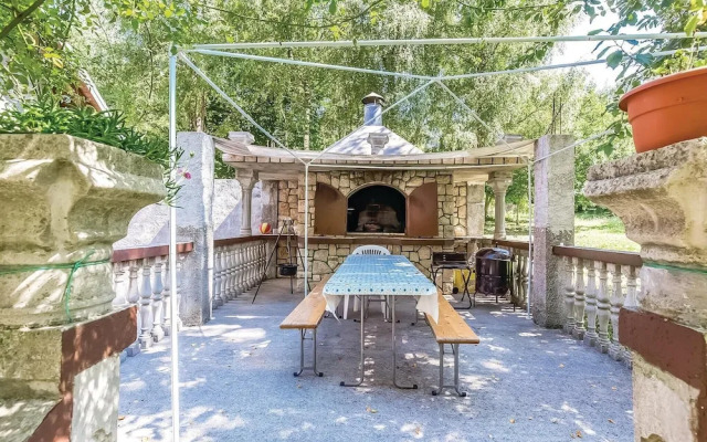 Beautiful Apartment in Ledenice With 4 Bedrooms and Wifi