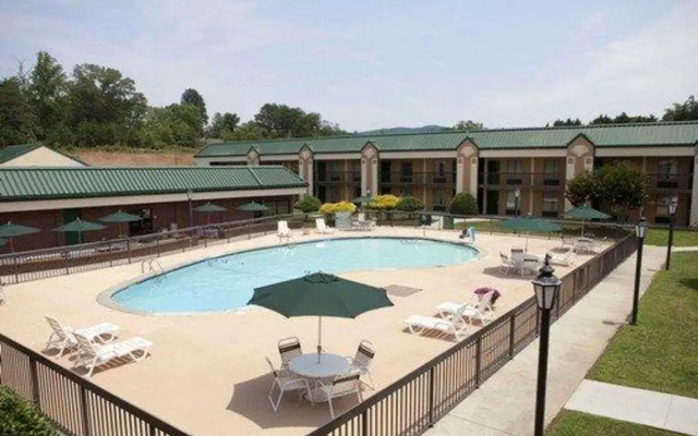 Quality Inn Morganton Southeast