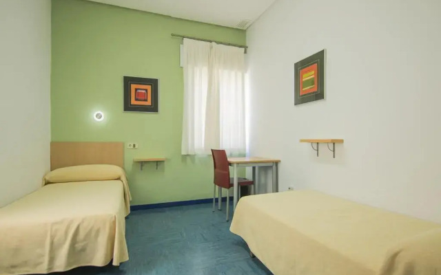 Albergue Inturjoven Huelva - Hostel