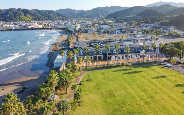 Aoshima Fisherman'S Beachside Hostel & Spa