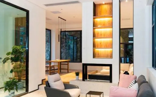 Season Faxian Designer Holiday Homestay