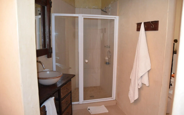 El Cazador Guest House