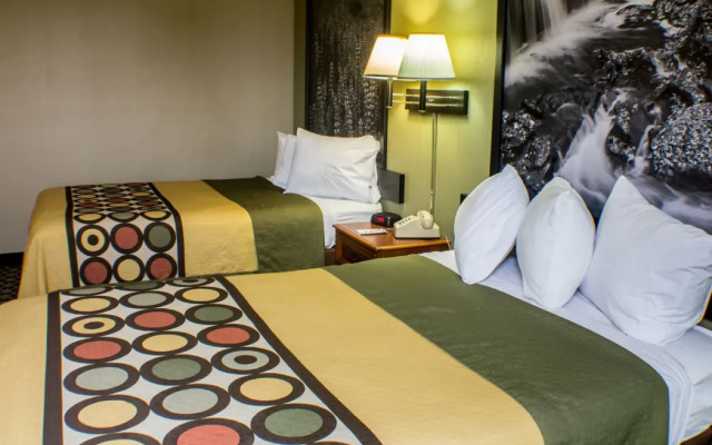 Econo Lodge Erie near Casino