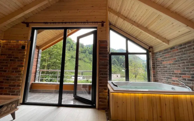 Riverside Suite & Bungalow