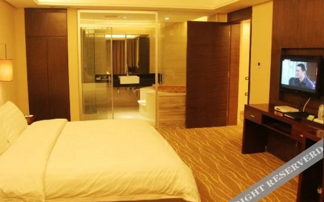 Yicheng Lanbowan Hotspring Holiday Hotel