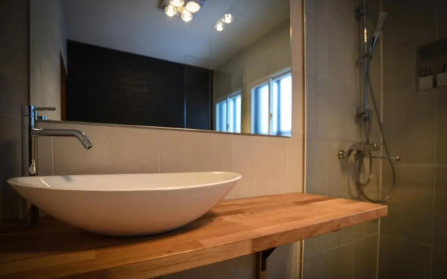 Sheltered Inn Hakuba