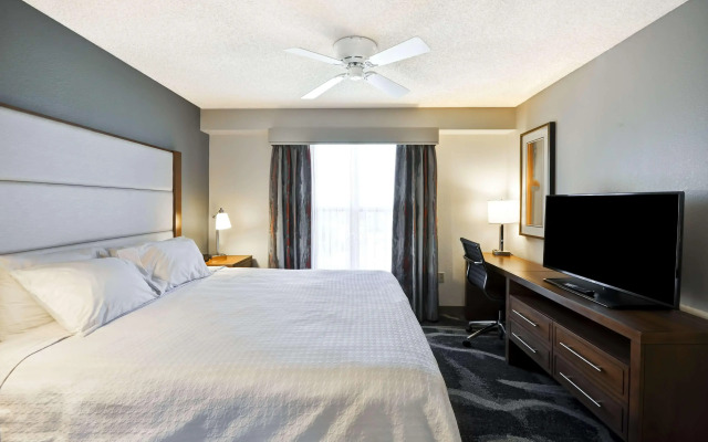 Homewood Suites by Hilton Phoenix-Biltmore