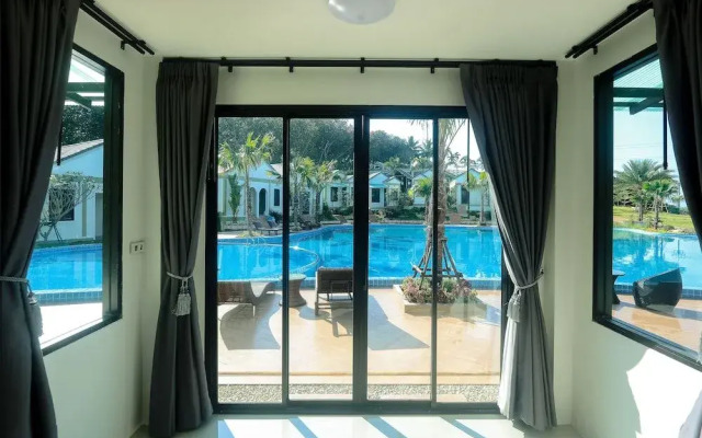 Saichon Grand View Resort