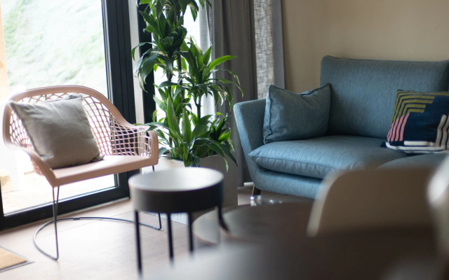 Luxury Hill Lodge, 2 Bathrooms, Near Maastricht