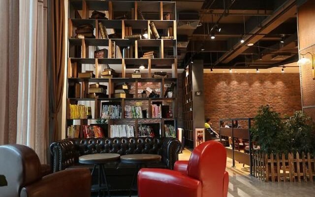 James Joyce Coffetel Guangzhou Shijing City Plaza