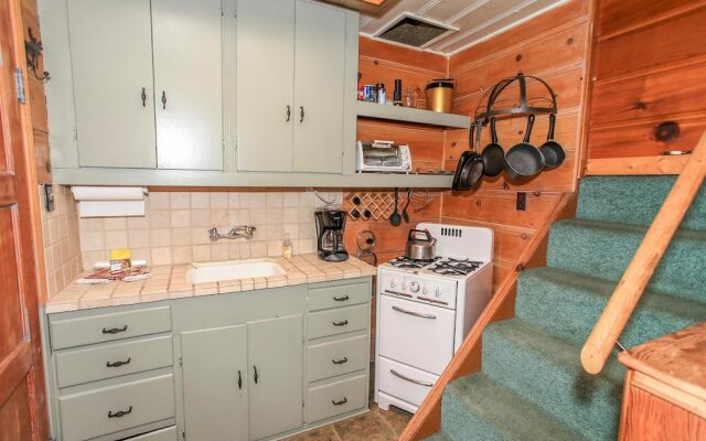 Serenity Slopes by Big Bear Cool Cabins