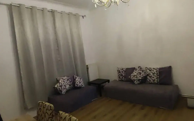 Room in Guest Room - Charming Room W Located in Brussels