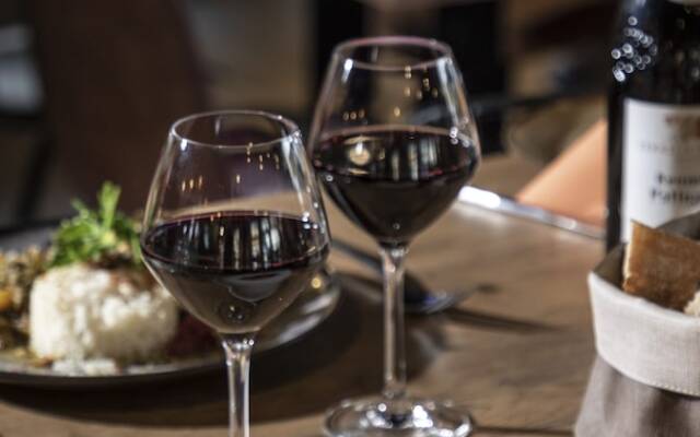 Hotel Base Camp Lodge