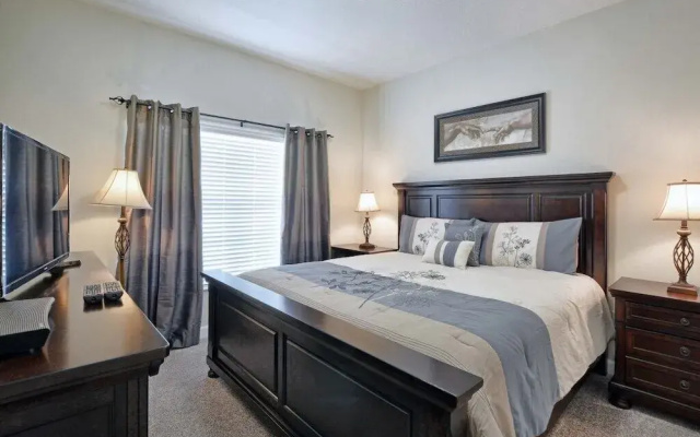 Storey Lake-4 Bedroom Townhome W/spashpool-1616st Townhouse