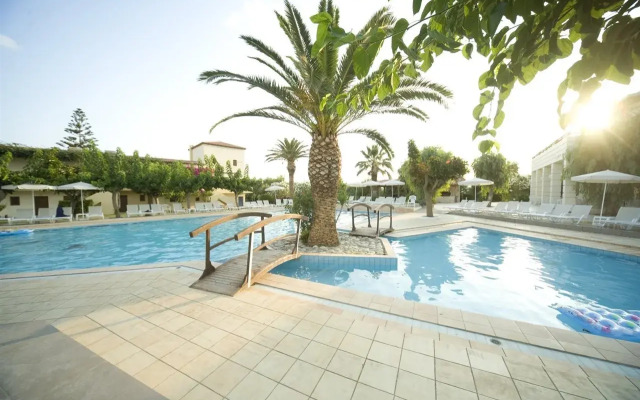 Maravel Apartments