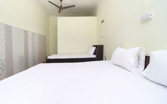 Spot on 41126 Shri Krishankripa Guest House