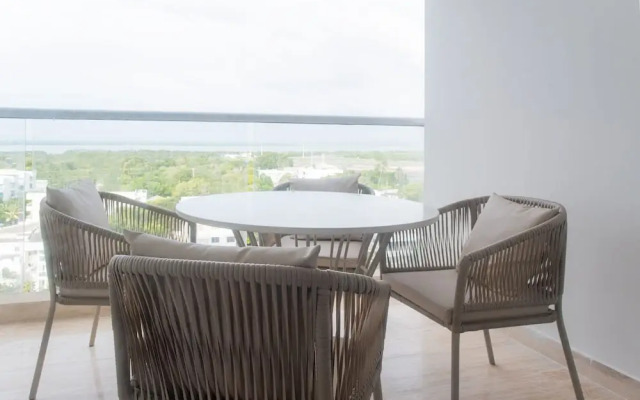 w Cozy Loft w Balcony in Crespo