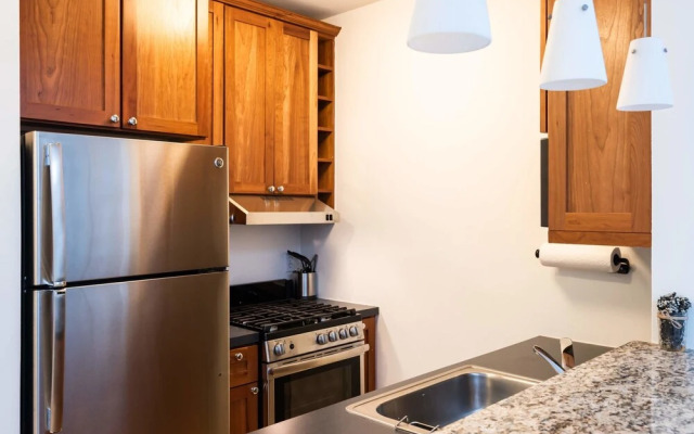 Parc - Warm CWE Apts near BJC by Zencity