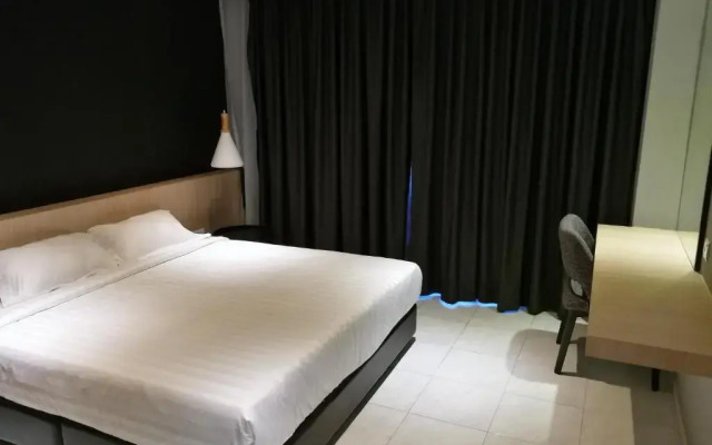 Lumut Waterfront Apartment 62