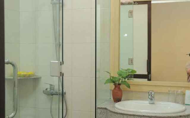 Nuwis Hotel & Convention