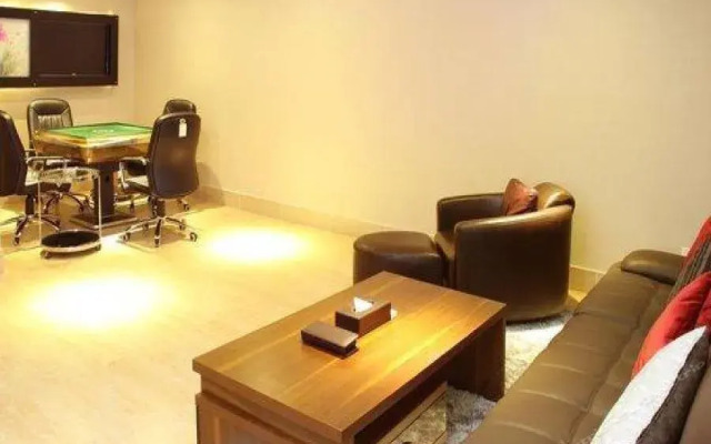 Lavande Hotel Zhuhai Gongbei Port Branch