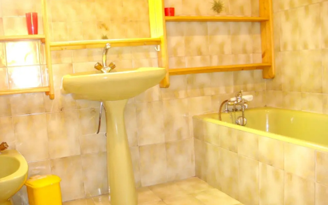 Chalet With 3 Bedrooms in Chamonix-mont-blanc, With Wonderful Mountain