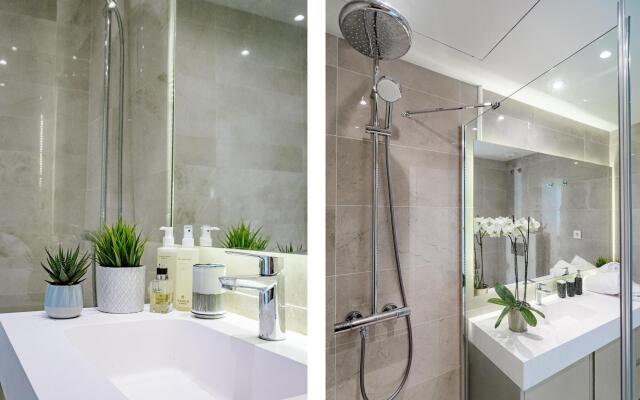 LMR- Luxury apartment, private pool. Families only