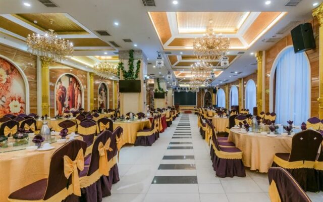 Jun Yi Kai Yue Hotel