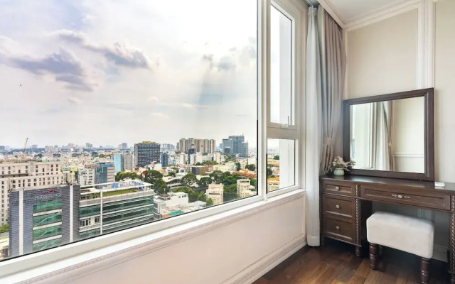 Luxury Condotel Luminous Leman