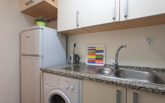 Casa Cara Sotão by All In Lisbon