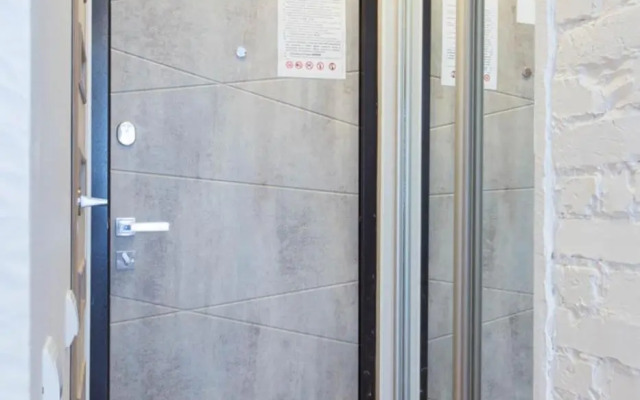 Modern studio, metro Pushkinska and Universytet - Chernyshevska str. 95-2