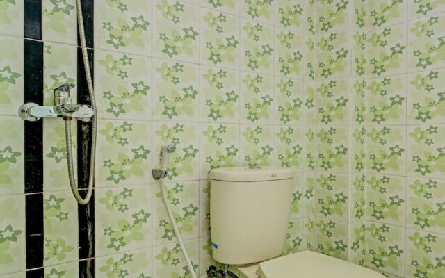 Penginapan Sederhana Syariah by OYO Rooms