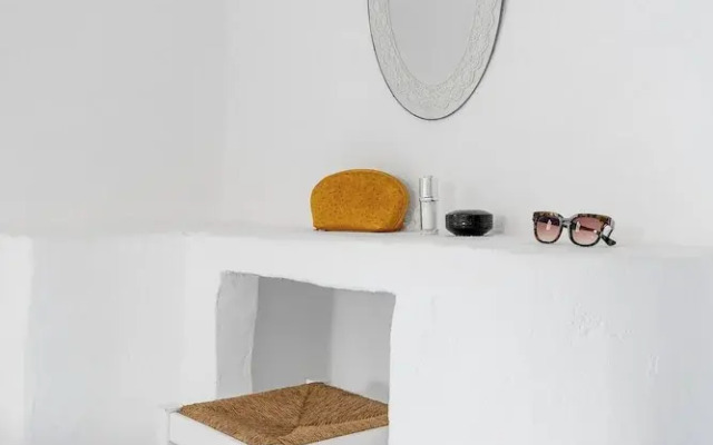 Castellano studios