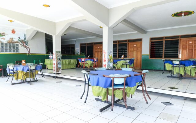 OYO 90132 Lie Mas Hotel
