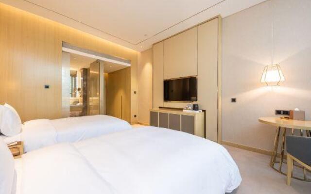 Begonia Hotel