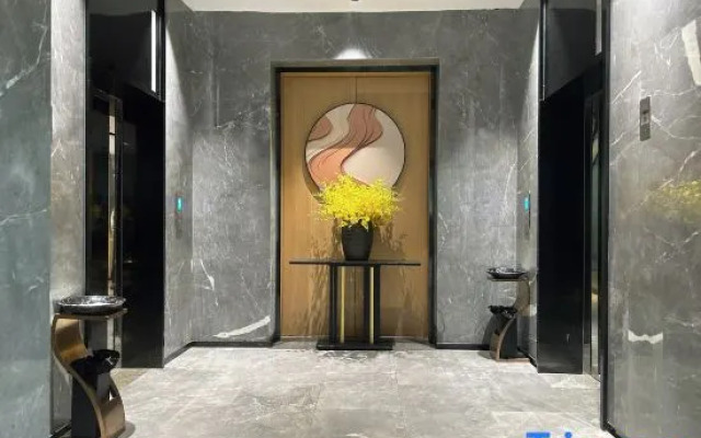 RAMADA Hotel (Wuhan University of Technology Street Entrance Branch)