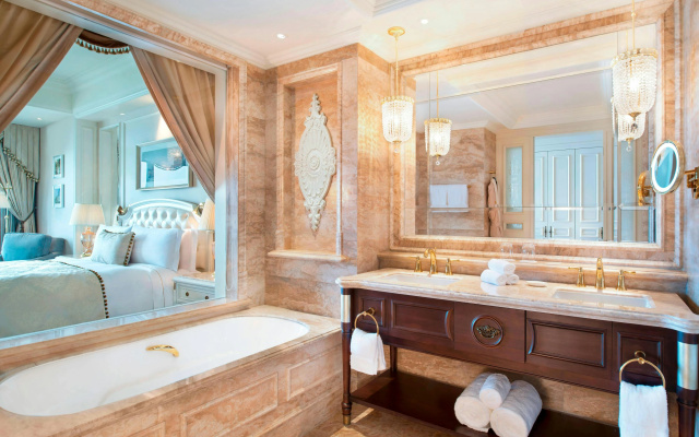 The Castle Hotel, a Luxury Collection Hotel, Dalian – Guest Rooms – Dalian