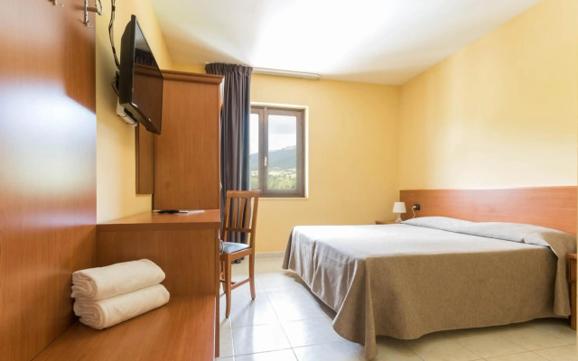 Sport Village Hotel & Spa