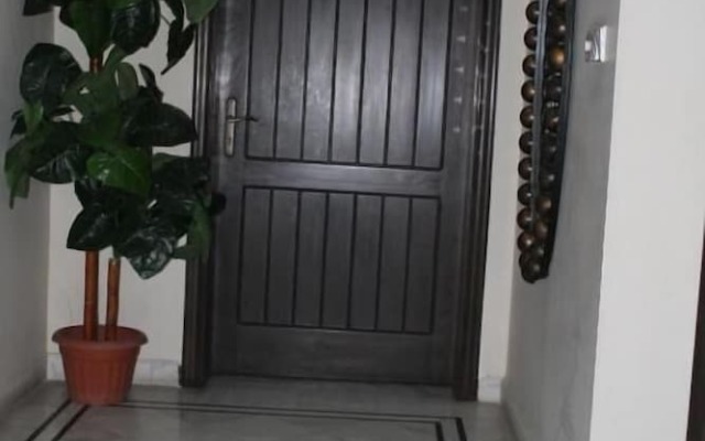 Hotel State Residency