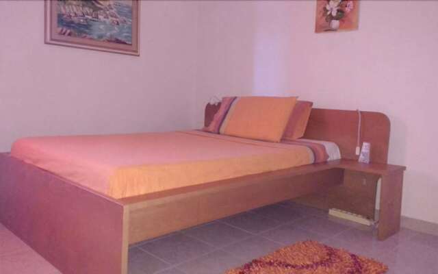 Free Zone Bed and Breakfast