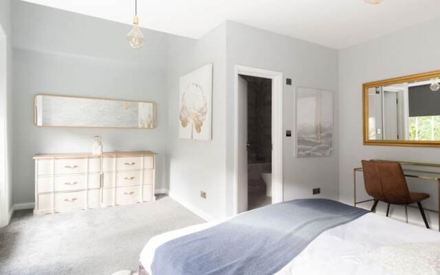The Kentish Town Escape - Modern 3bdr With Rooftop Terrace