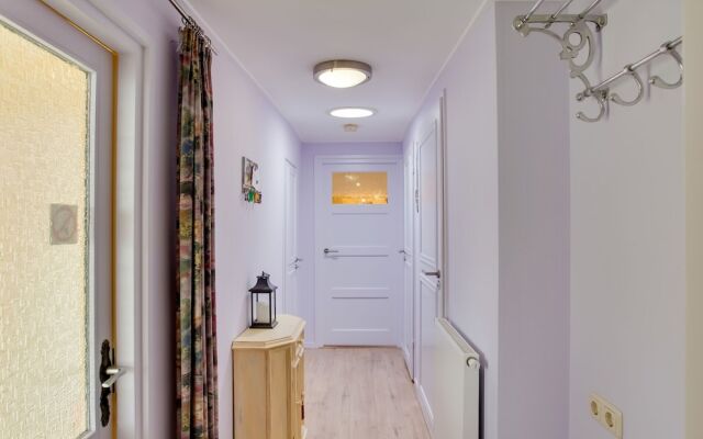 Cosy Bungalow in Meerlo with Garden