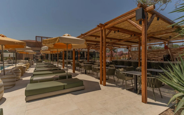 Eleonas Hotel Aparts