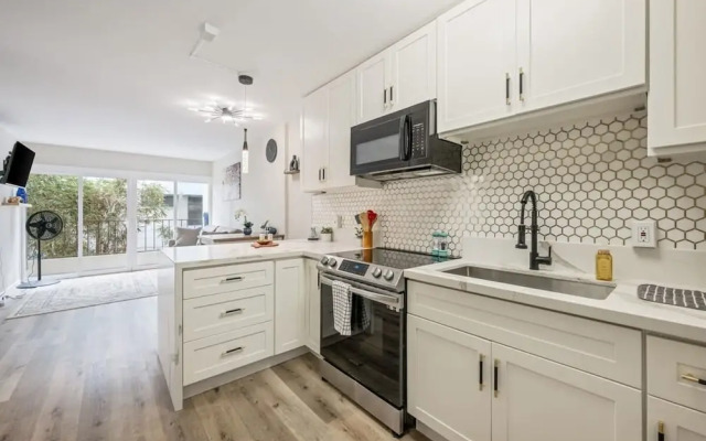Two-bedroom Apartment With a Sunny Patio