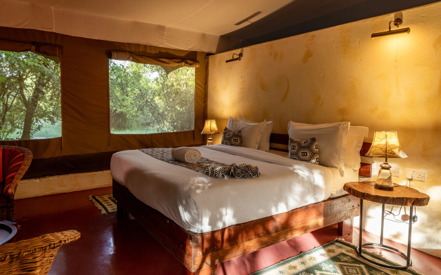PrideInn Mara Camp & Cottages