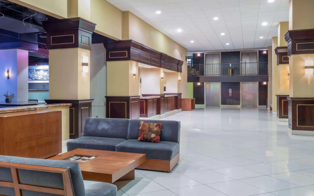 Wyndham Garden Phoenix Midtown